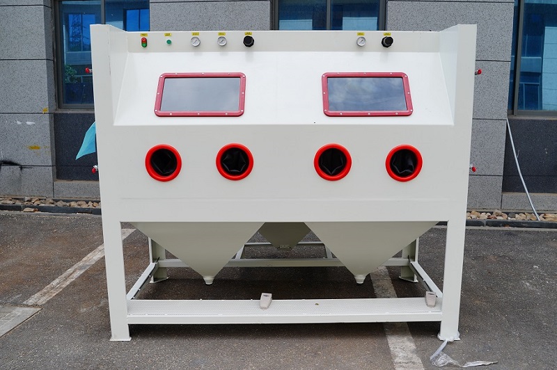large sandblasting cabinet