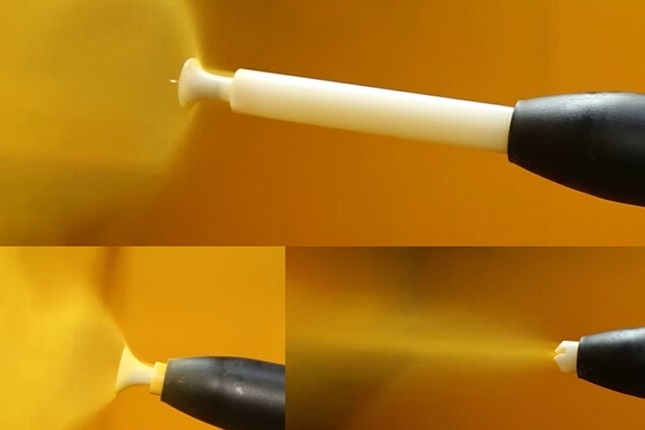 powder spray nozzles 32