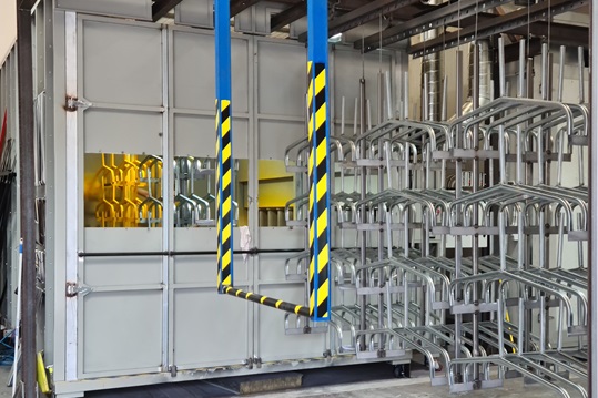 closed powder coating booth