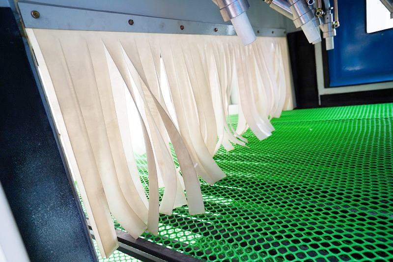 sandblasting conveyor
